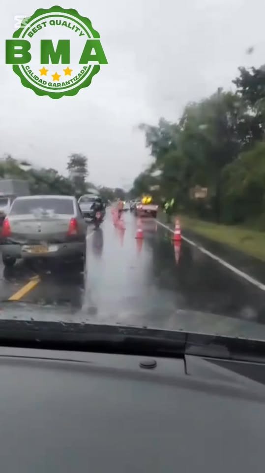 #Guamal #Humadea Un accidente llegando a Humadea entre Guamal y San Martín