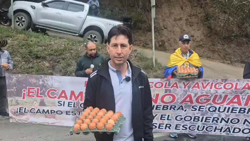 #viavillavicenciobogota A PRECIO DE HUEVO. Productores avícolas del oriente de Cundinamarca adel...