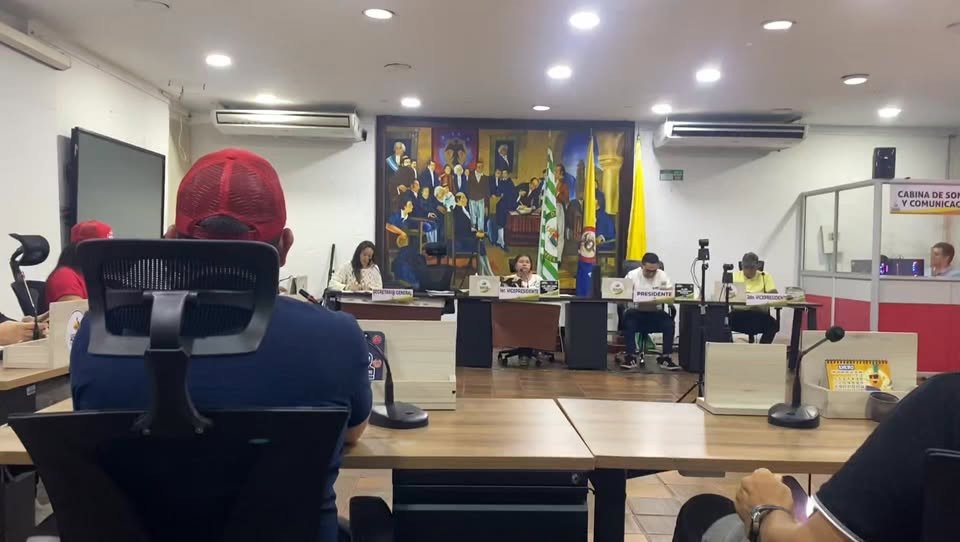 RECURSOS PARA EL POLIDEPORTIVO DE CHICHIMENE Con 15 votos a favor, el