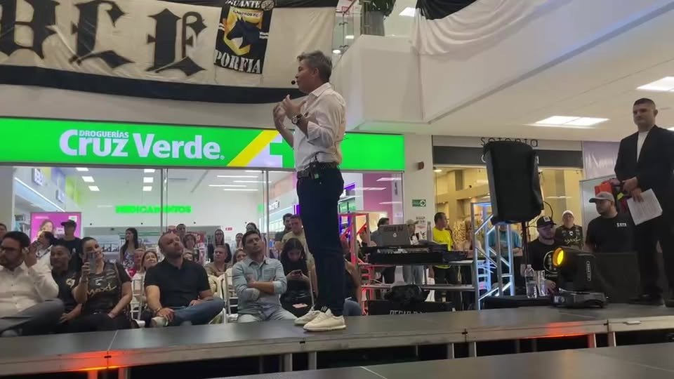 Presentación oficial de la nueva indumentaria de Llaneros FC.