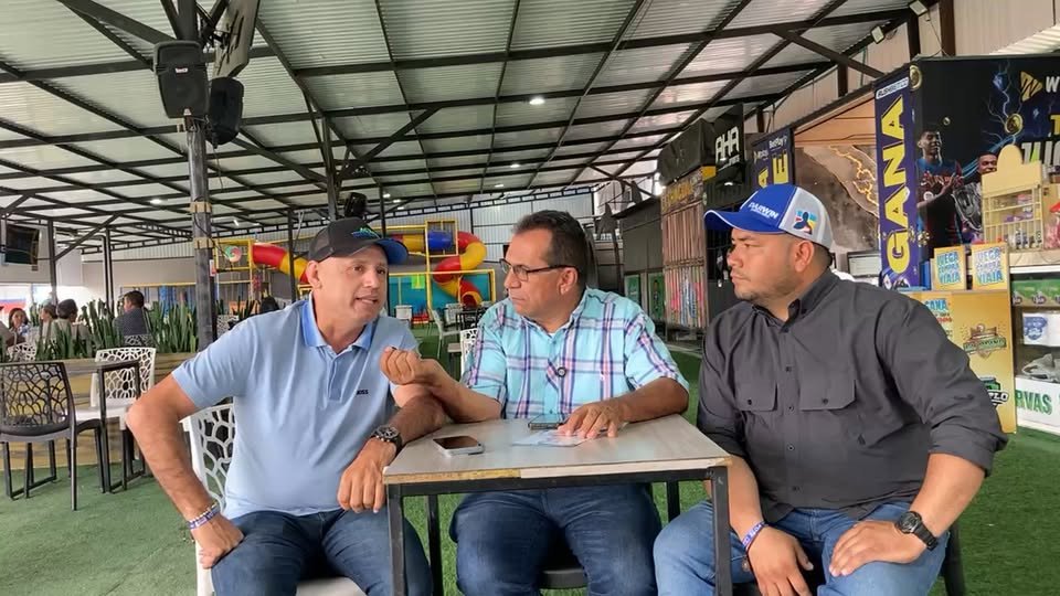 #Acacías #Política #CentroDemocrático Las directivas del partido Centro Democrático en Acací...